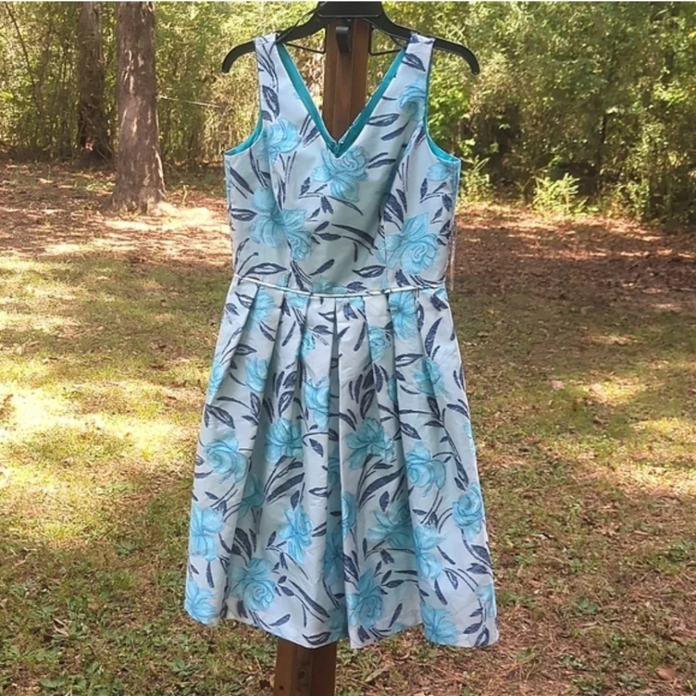 🌟NWT Tahari Embroidery Wow Dress Floral Dress Arthur S Levine